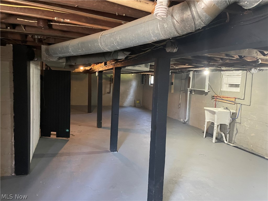 Goodyear Heights - Residential Lease