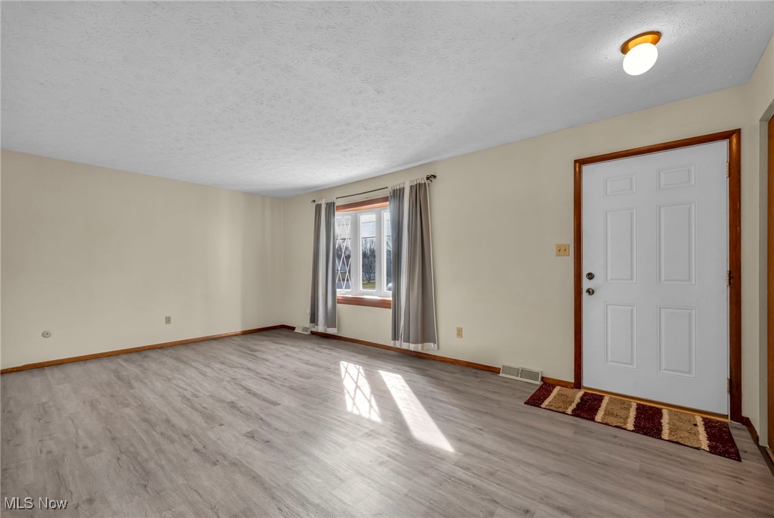 4079 Pardee Road, Stow, Ohio image 8