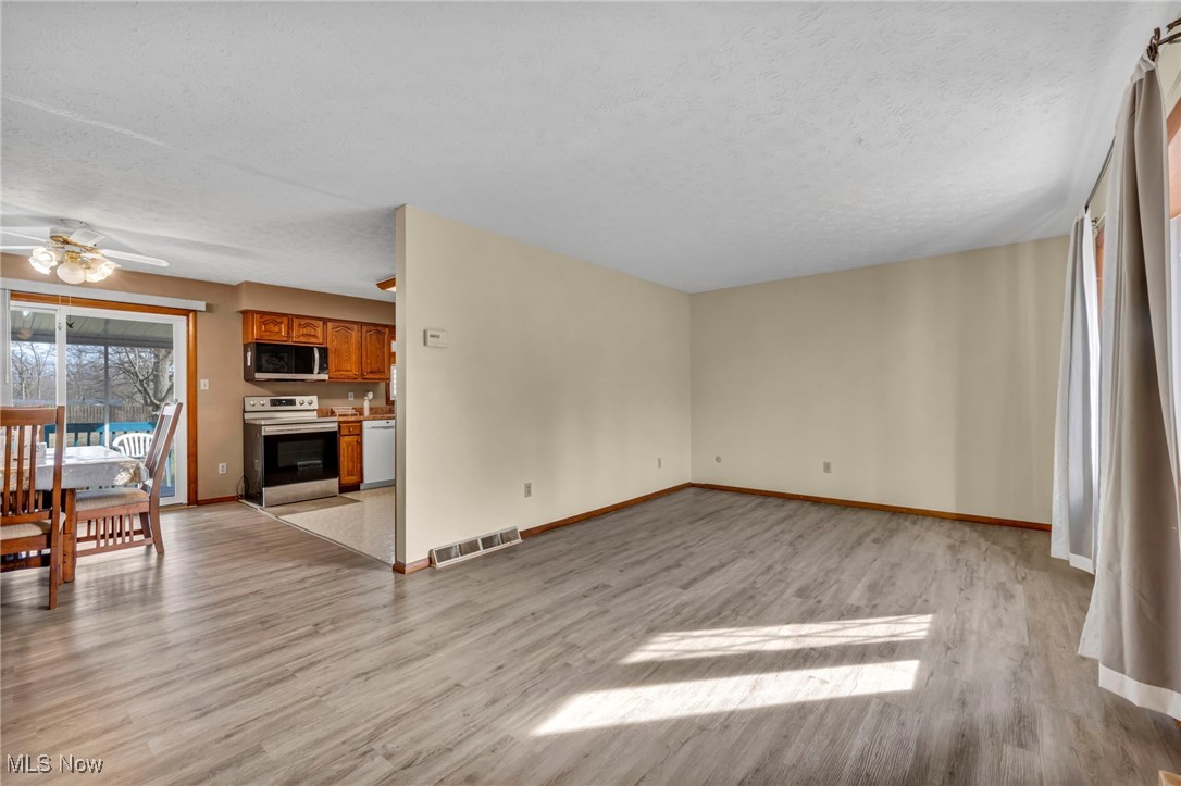 4079 Pardee Road, Stow, Ohio image 10