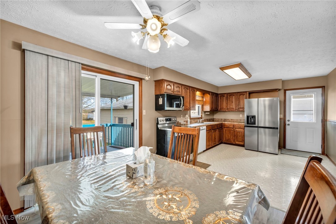 4079 Pardee Road, Stow, Ohio image 11