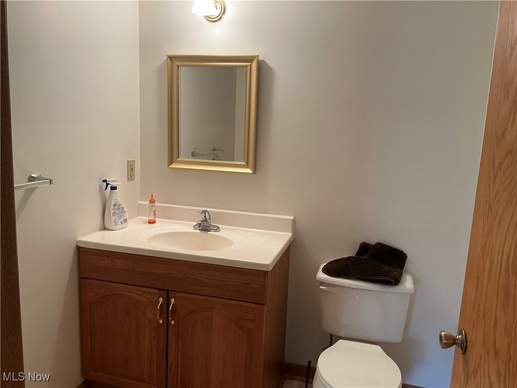 901 Barents Drive, Canal Fulton, Ohio image 24