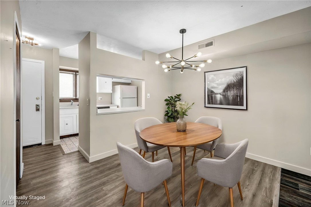 Taylor Mayfield Condo - Residential