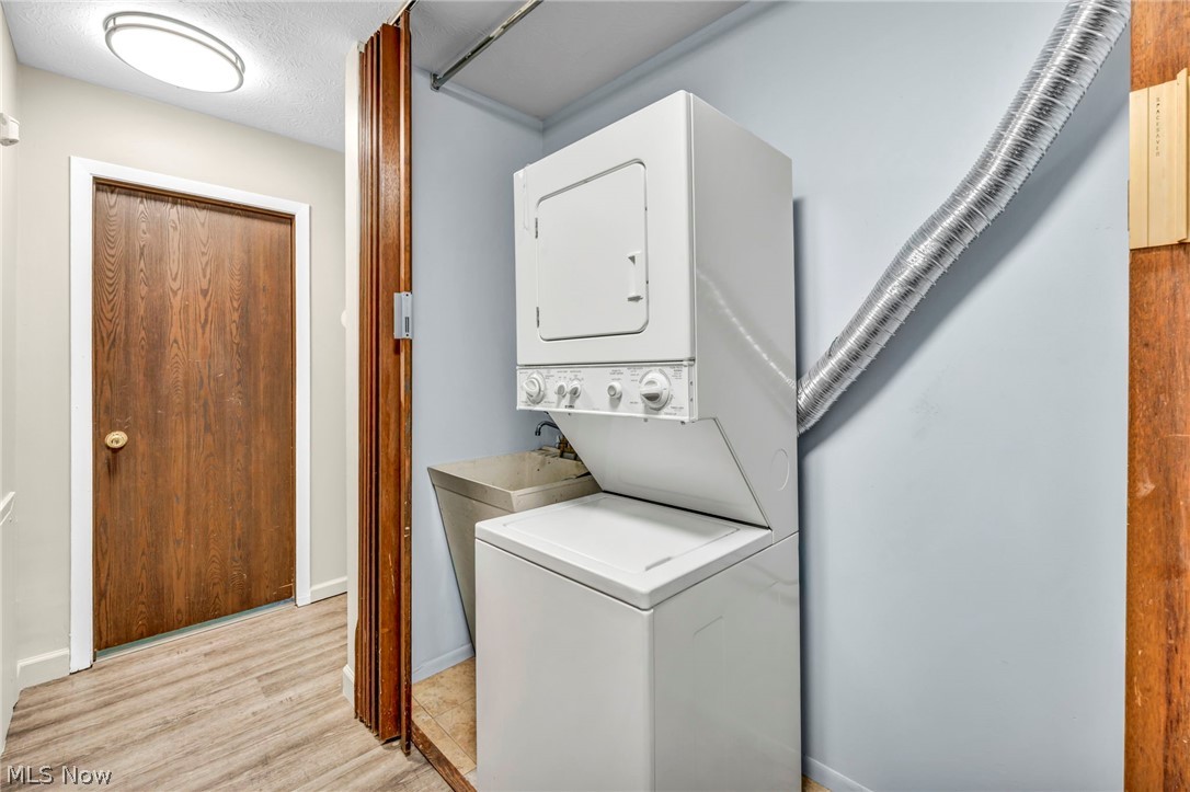 Taylor Mayfield Condo - Residential