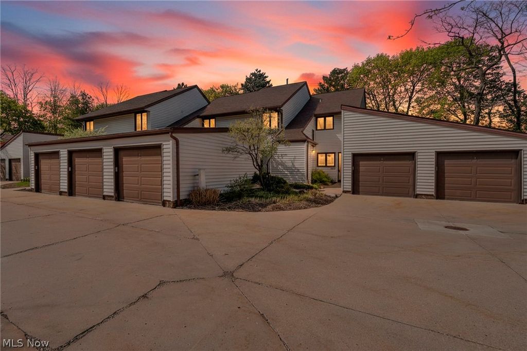 Photo of 3432 Mayfield Road, Cleveland Heights, OH 44118 (MLS # 5202633)