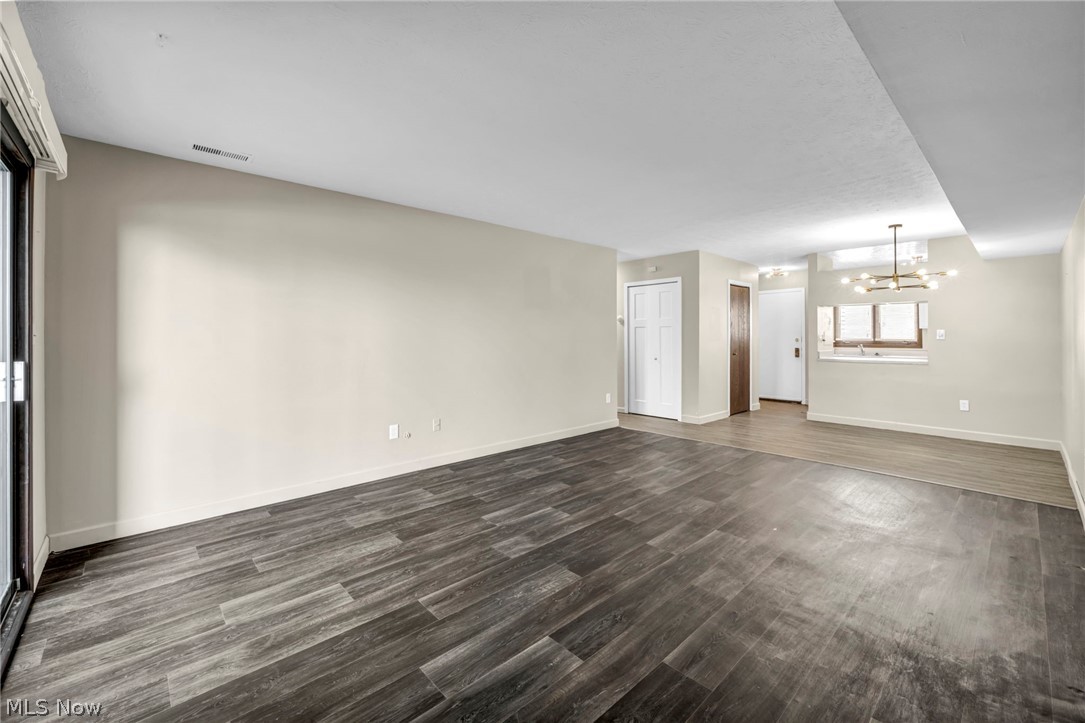 Taylor Mayfield Condo - Residential