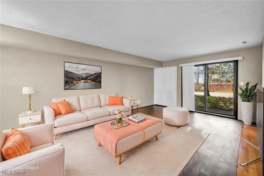 Taylor Mayfield Condo - Residential