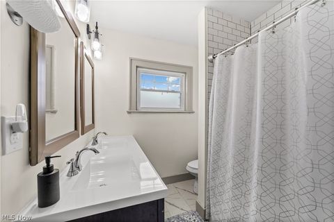 Tiny photo for 3180 Sycamore Road, Cleveland Heights, OH 44118 (MLS # 5188001)