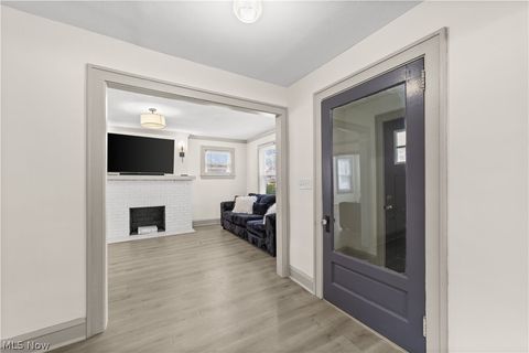 Tiny photo for 3180 Sycamore Road, Cleveland Heights, OH 44118 (MLS # 5188001)