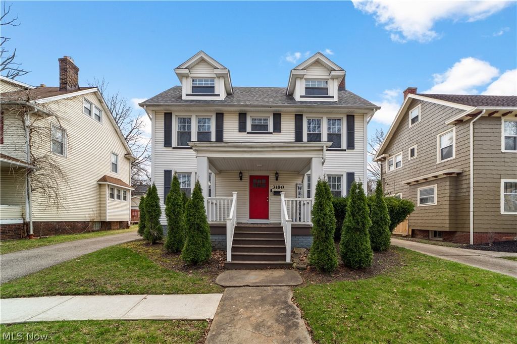 Photo of 3180 Sycamore Road, Cleveland Heights, OH 44118 (MLS # 5188001)