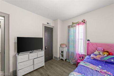 Tiny photo for 3180 Sycamore Road, Cleveland Heights, OH 44118 (MLS # 5188001)