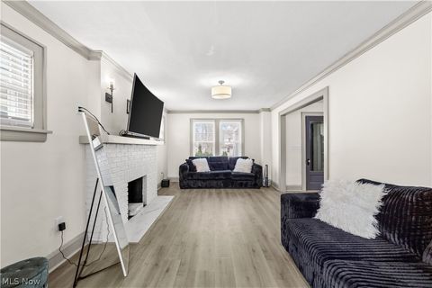 Tiny photo for 3180 Sycamore Road, Cleveland Heights, OH 44118 (MLS # 5188001)