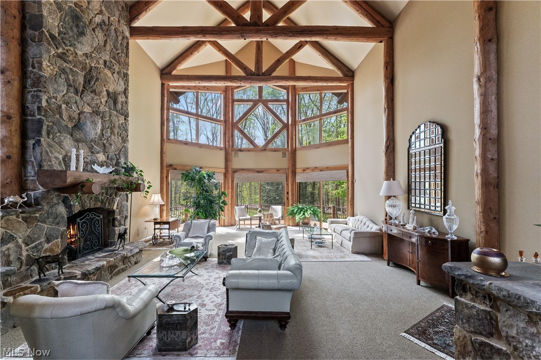 805 Cascades Drive