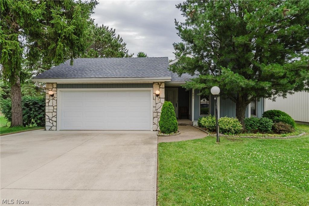 Photo of 602 Dorn Drive, Sandusky, OH 44870 (MLS # 5222546)