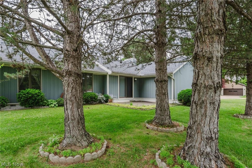 Photo of 602 Dorn Drive, Sandusky, OH 44870 (MLS # 5222546)
