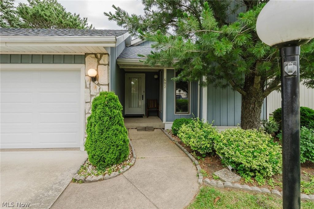 Photo of 602 Dorn Drive, Sandusky, OH 44870 (MLS # 5222546)