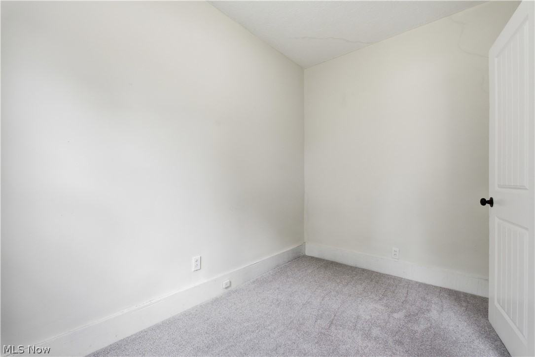 3443 E 75th Street