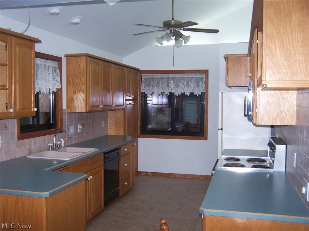 Tuxedo Land Companys Tuxedo L - Residential