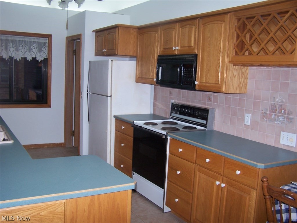 Tuxedo Land Companys Tuxedo L - Residential