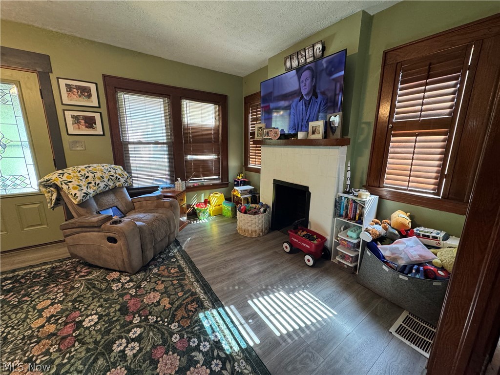 Briants Greenwood Adn - Residential