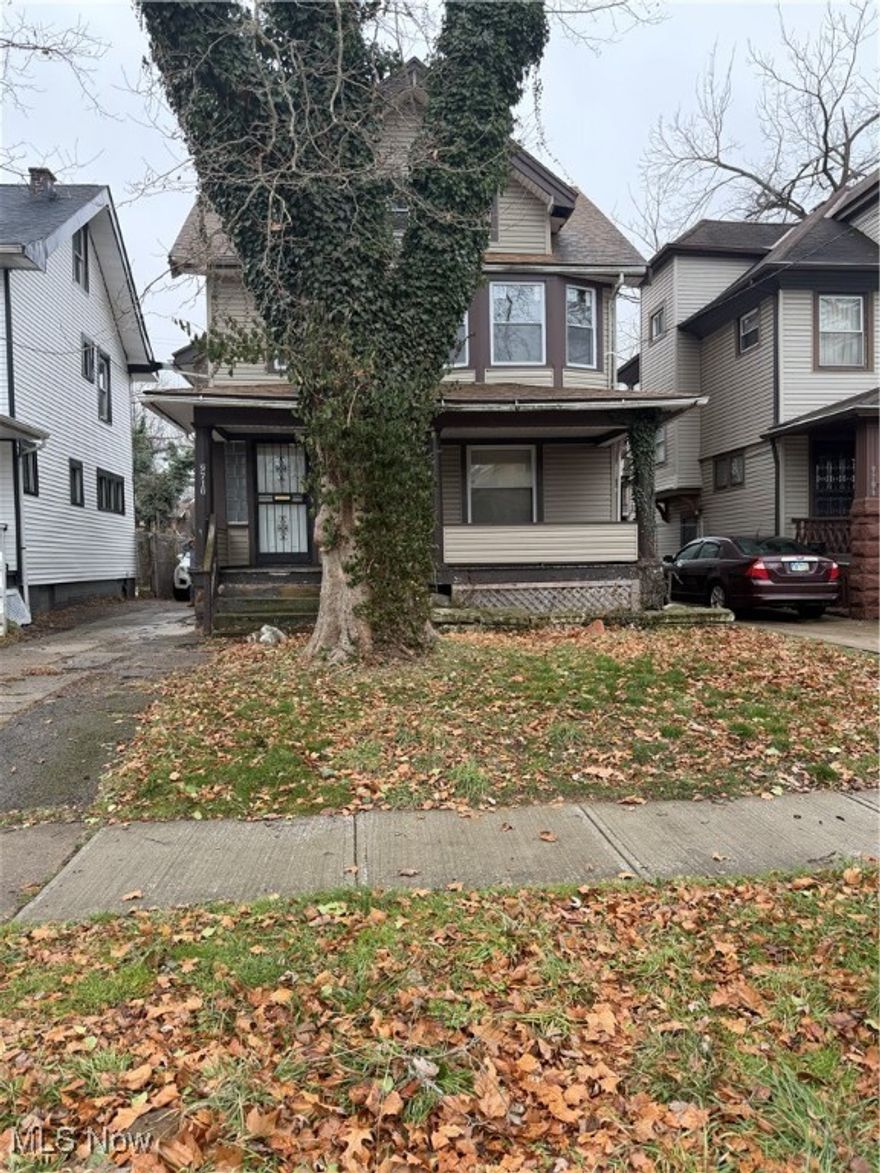 Investor Special! This 3-bedroom, 1-bath home is a prime renovation opportunity. Updated electrical work has already been completed, adding value and reducing upfront rehab costs. Utilities are currently off — please plan accordingly for showings.

A true fixer-upper with strong potential for a flip or rental portfolio addition. Bring your vision, creativity, and contractor — this property is ready for a full transformation. Conveniently located on Parmelee Ave, this home offers the perfect blank canvas for investors looking to unlock value.

Bring your ideas and make it your next profitable project!