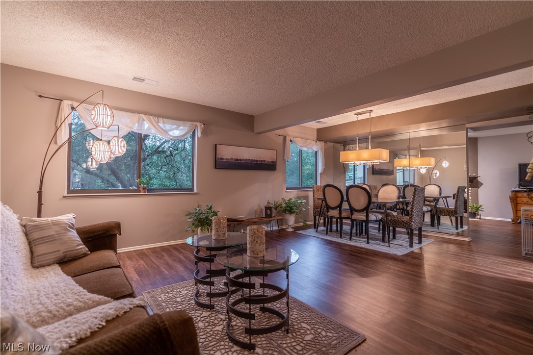 Hampton Woods - Residential