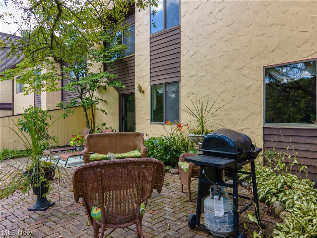 Hampton Woods - Residential