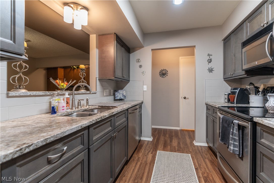 Hampton Woods - Residential