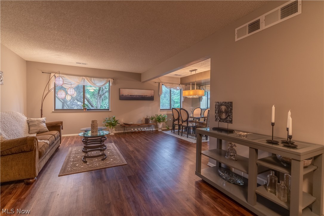 Hampton Woods - Residential