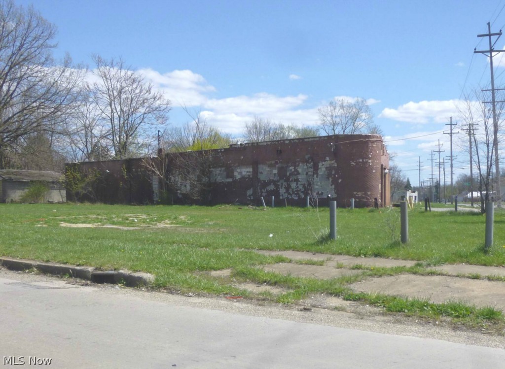 Weir-Marshall Realty Companys - Commercial Sale