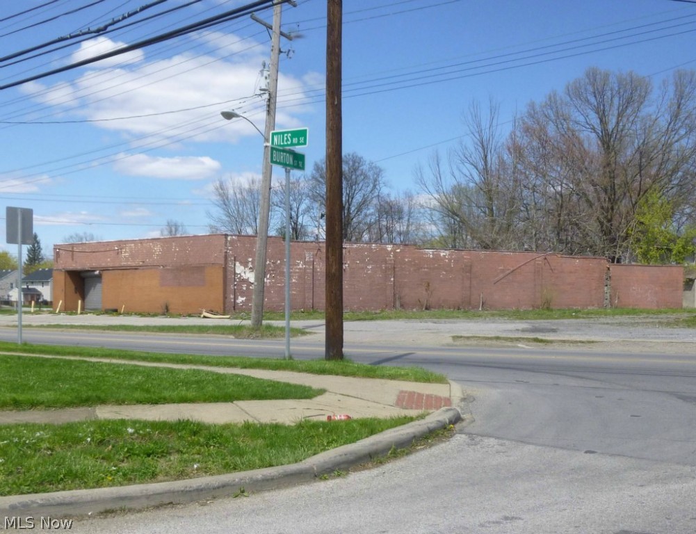 Weir-Marshall Realty Companys - Commercial Sale