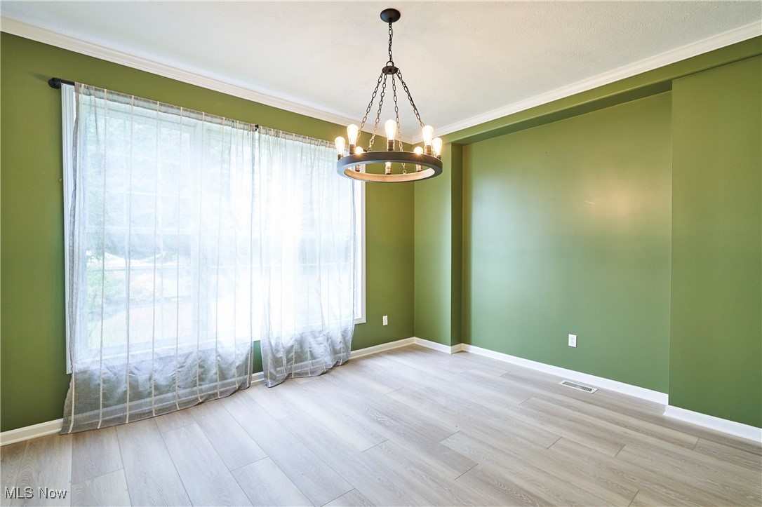 Cuyahoga Falls, Ohio 44223, United States, 4 Bedrooms Bedrooms, ,3 BathroomsBathrooms,Residential,Active,155934