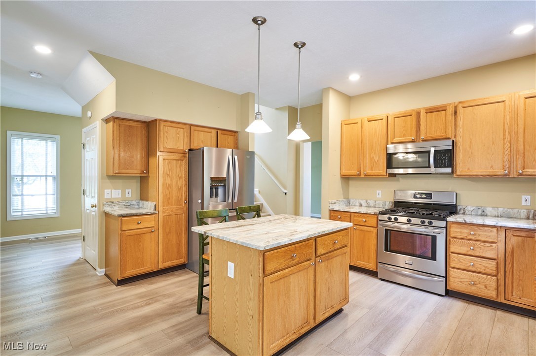 Cuyahoga Falls, Ohio 44223, United States, 4 Bedrooms Bedrooms, ,3 BathroomsBathrooms,Residential,Active,155934