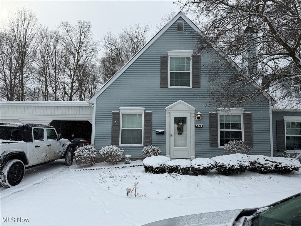 Photo of 3369 Brookpoint Lane, Cuyahoga Falls, OH 44223 (MLS # 5181824)