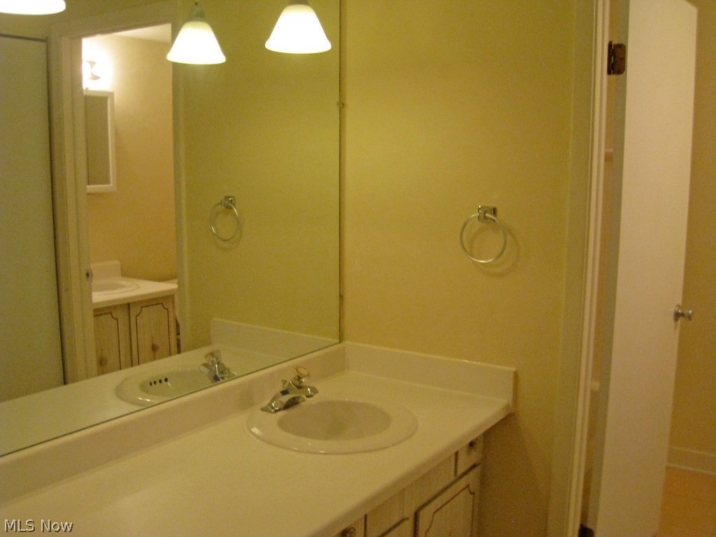 Buntingtree Condo - Residential