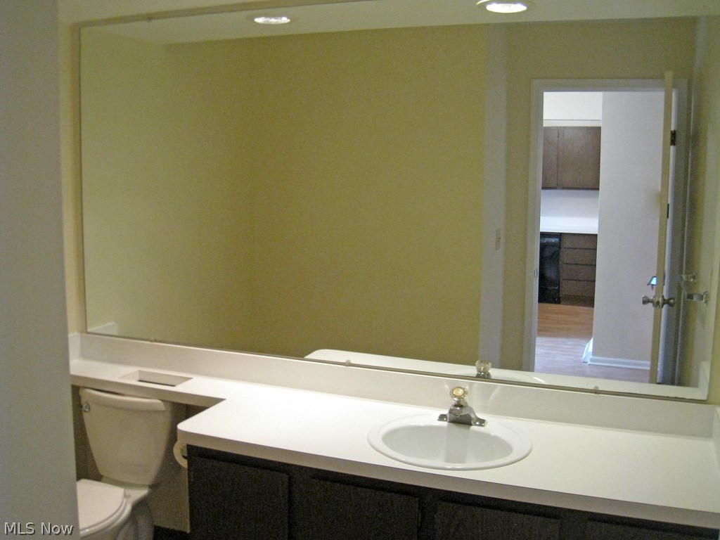 Buntingtree Condo - Residential