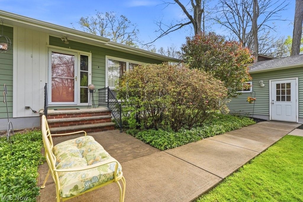 Photo of 3219 Cannon Road, Twinsburg, OH 44087 (MLS # 5207969)