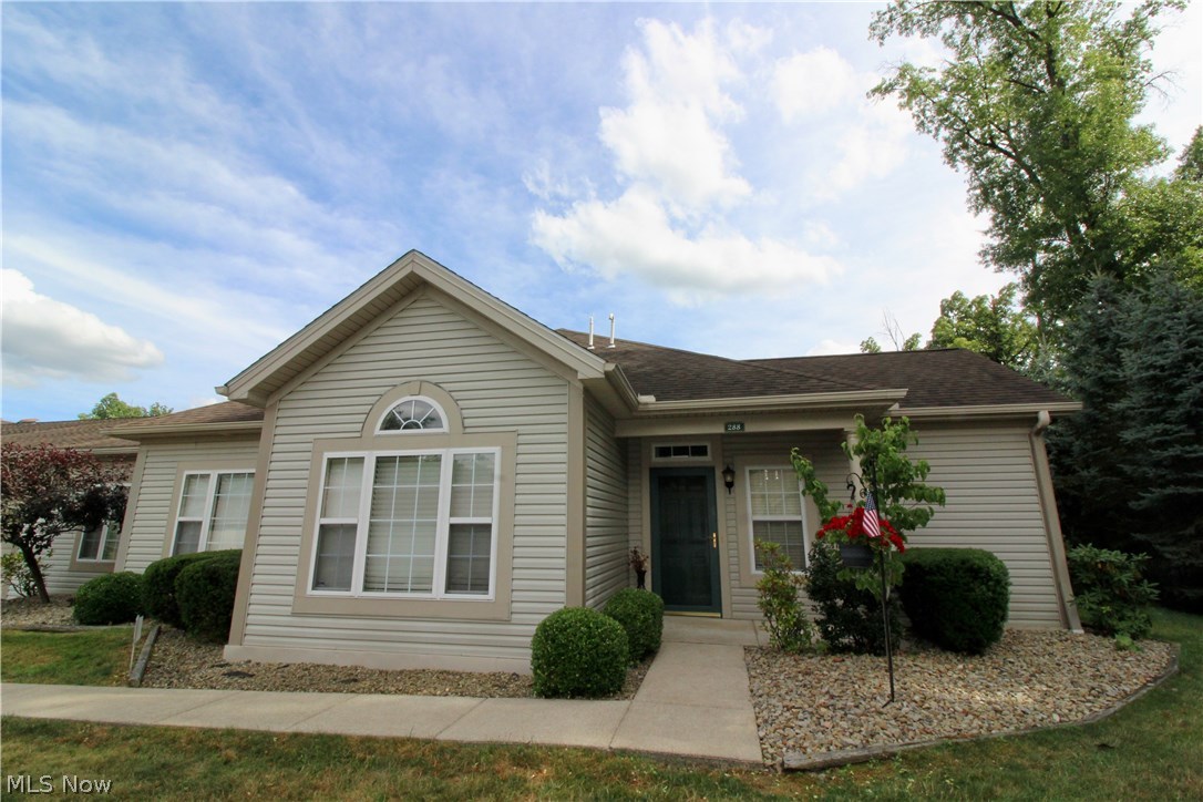 Cross Creek Condo - Residential