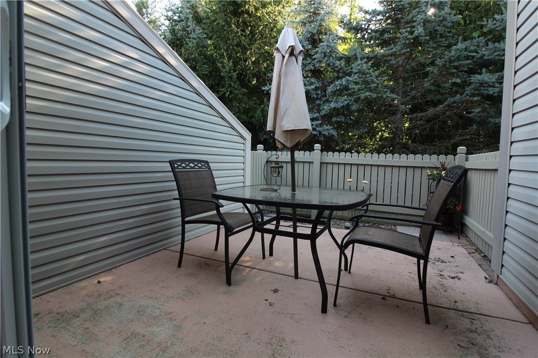 Cross Creek Condo - Residential