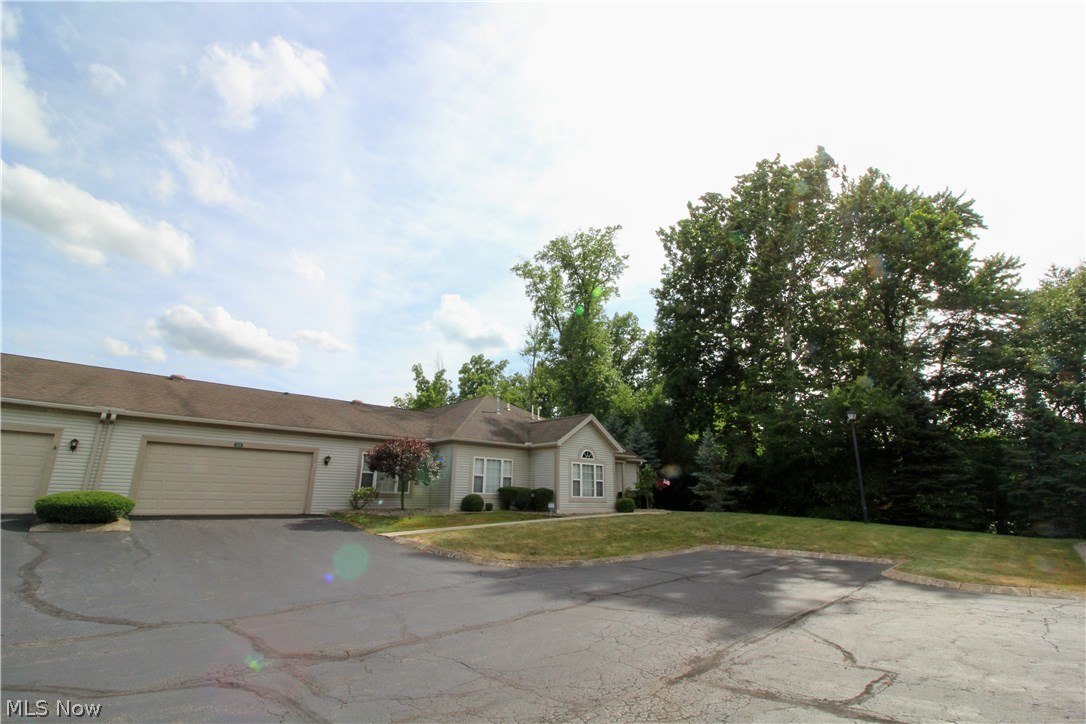 Cross Creek Condo - Residential