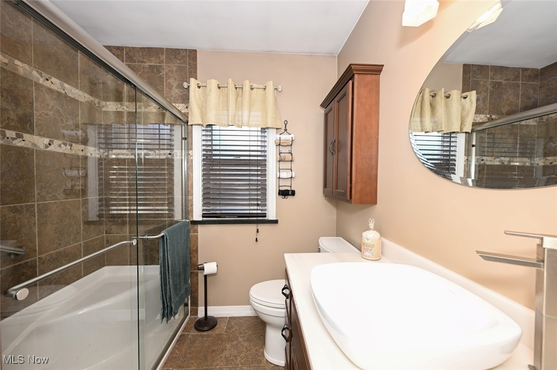 145 Edgewood Drive, Berea, Ohio image 13