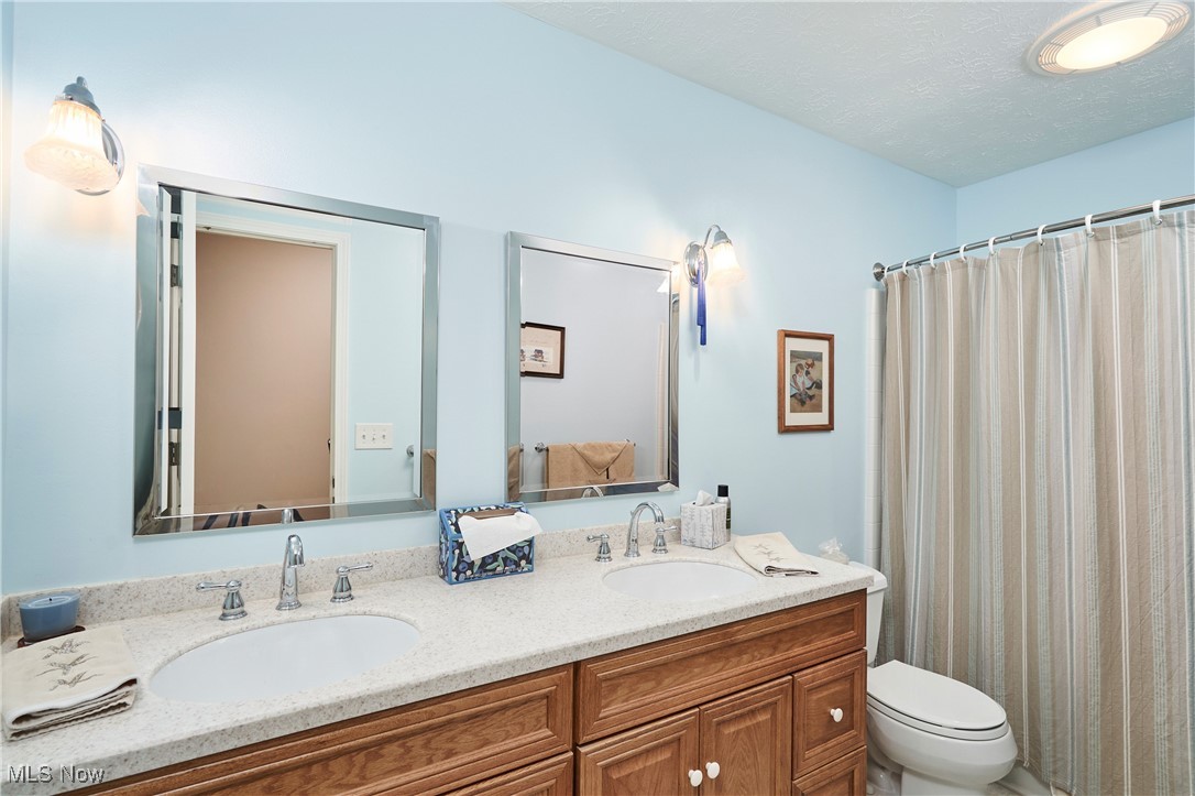 493 Gresham Drive, Fairlawn, Ohio image 18