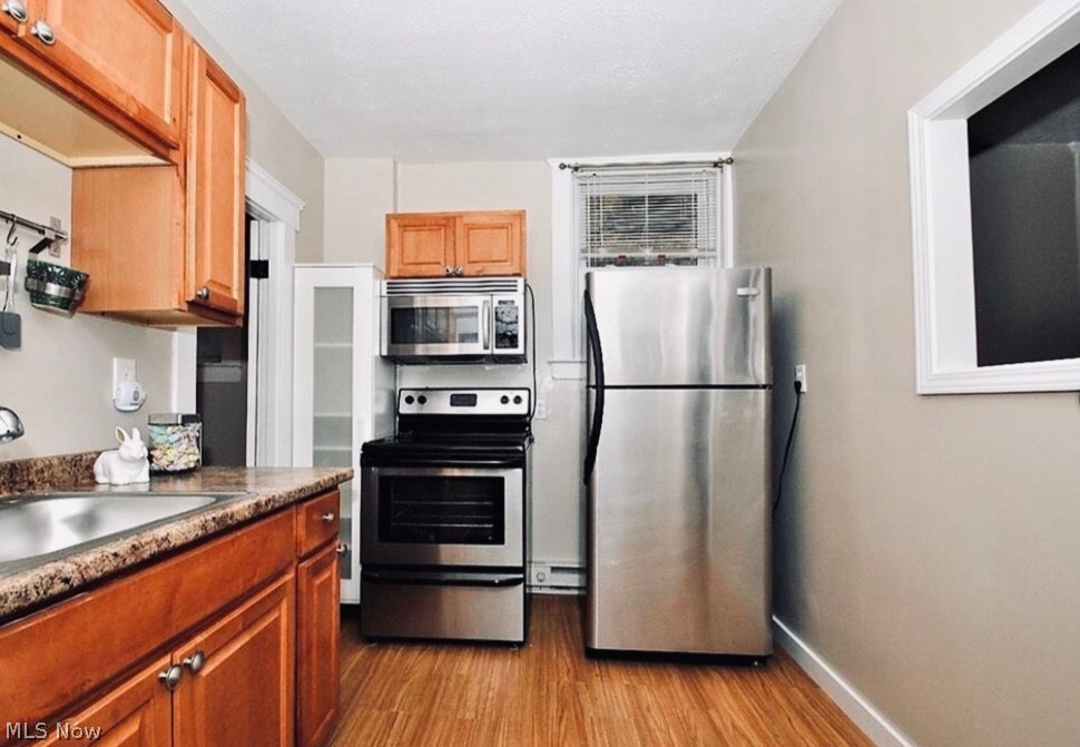 Hampshire Commons Condo - Residential Lease