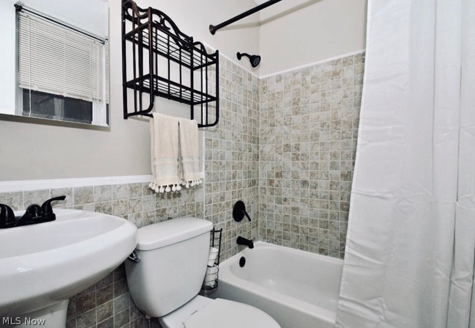 Hampshire Commons Condo - Residential Lease