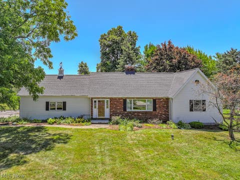 Homes For Sale - 12066 Huntoon Road<br/> Painesville, OH 44077