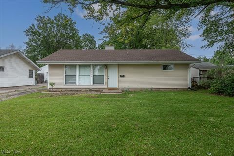 2375 E 42nd St, Lorain, OH 44055 - #: 5126129