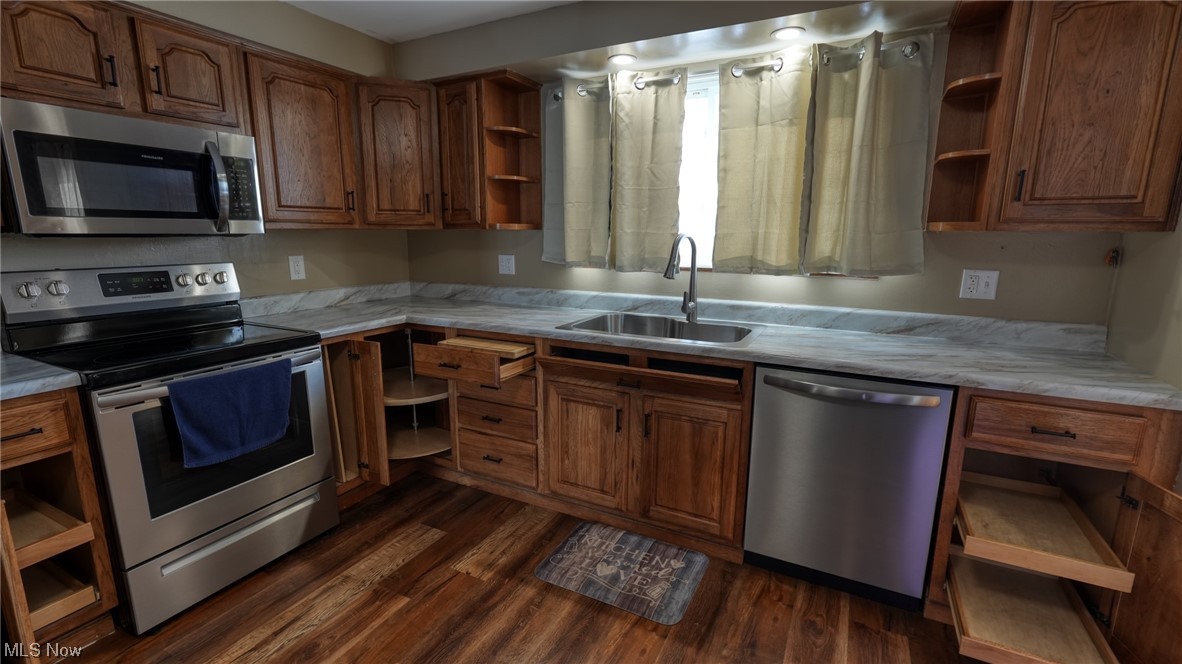 Hunting Meadows - Residential