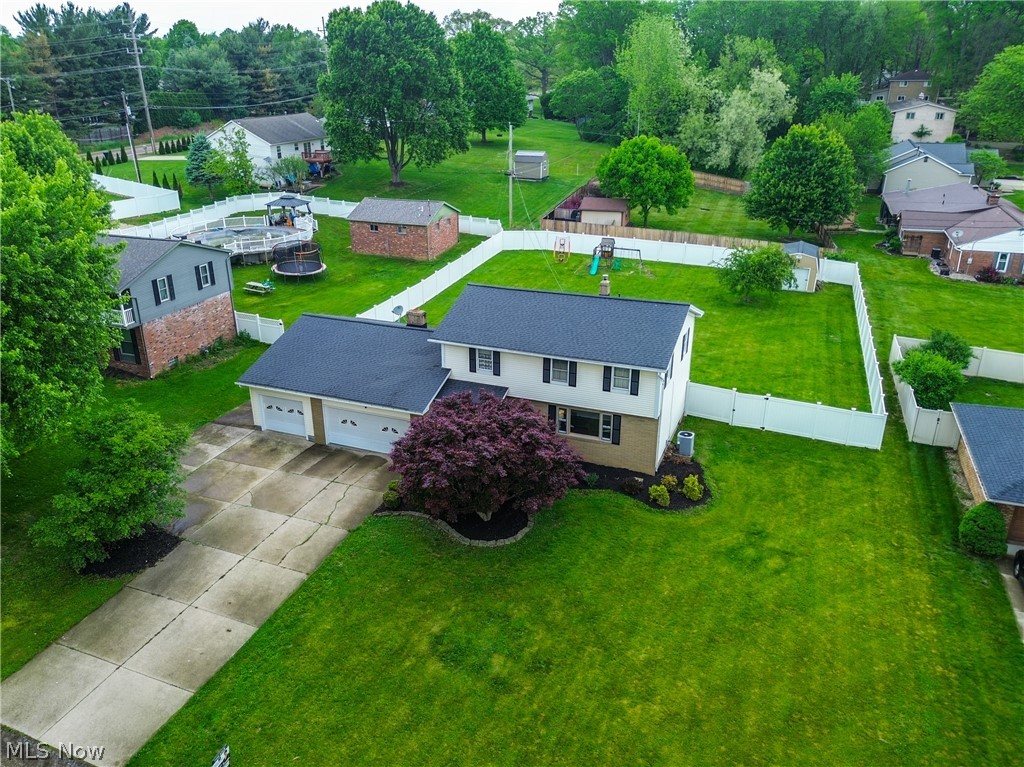 2635 Daffodil Street NE