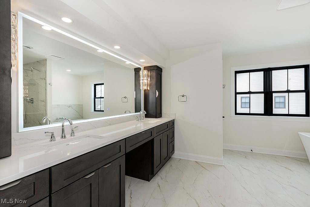 Orange 01 - Residential