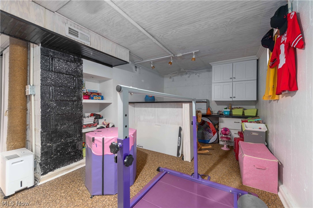 Inwood Beach Sub - Residential