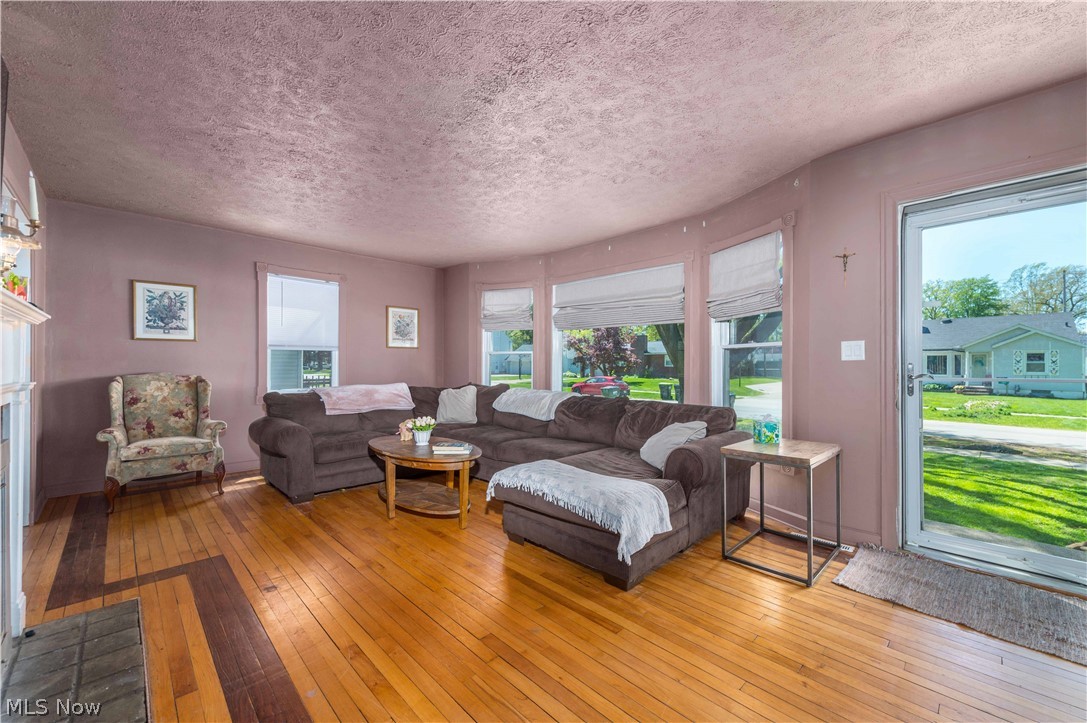 159 Inwood Boulevard